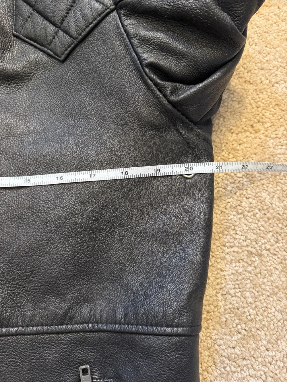 Black Quilted Leather Moto Jacket - Size Large - Picture 6 of 8